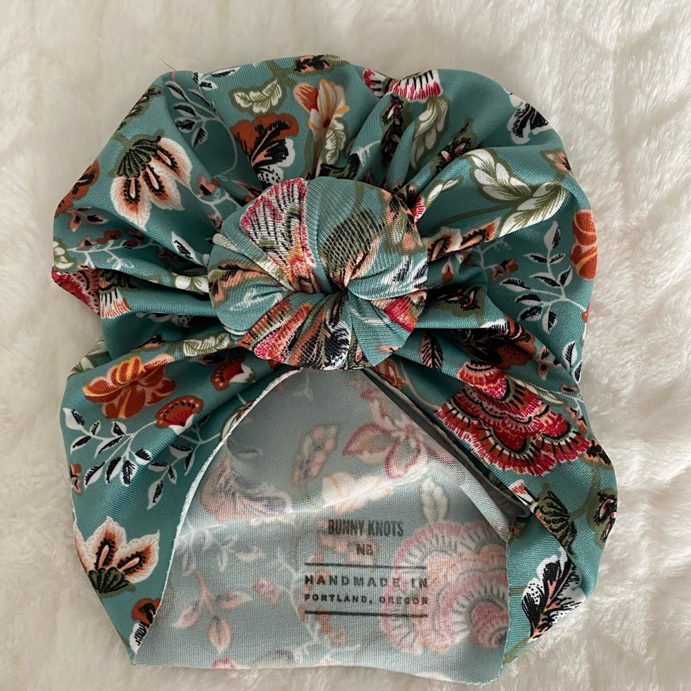 Bunny Knot NB Tallorah Knot